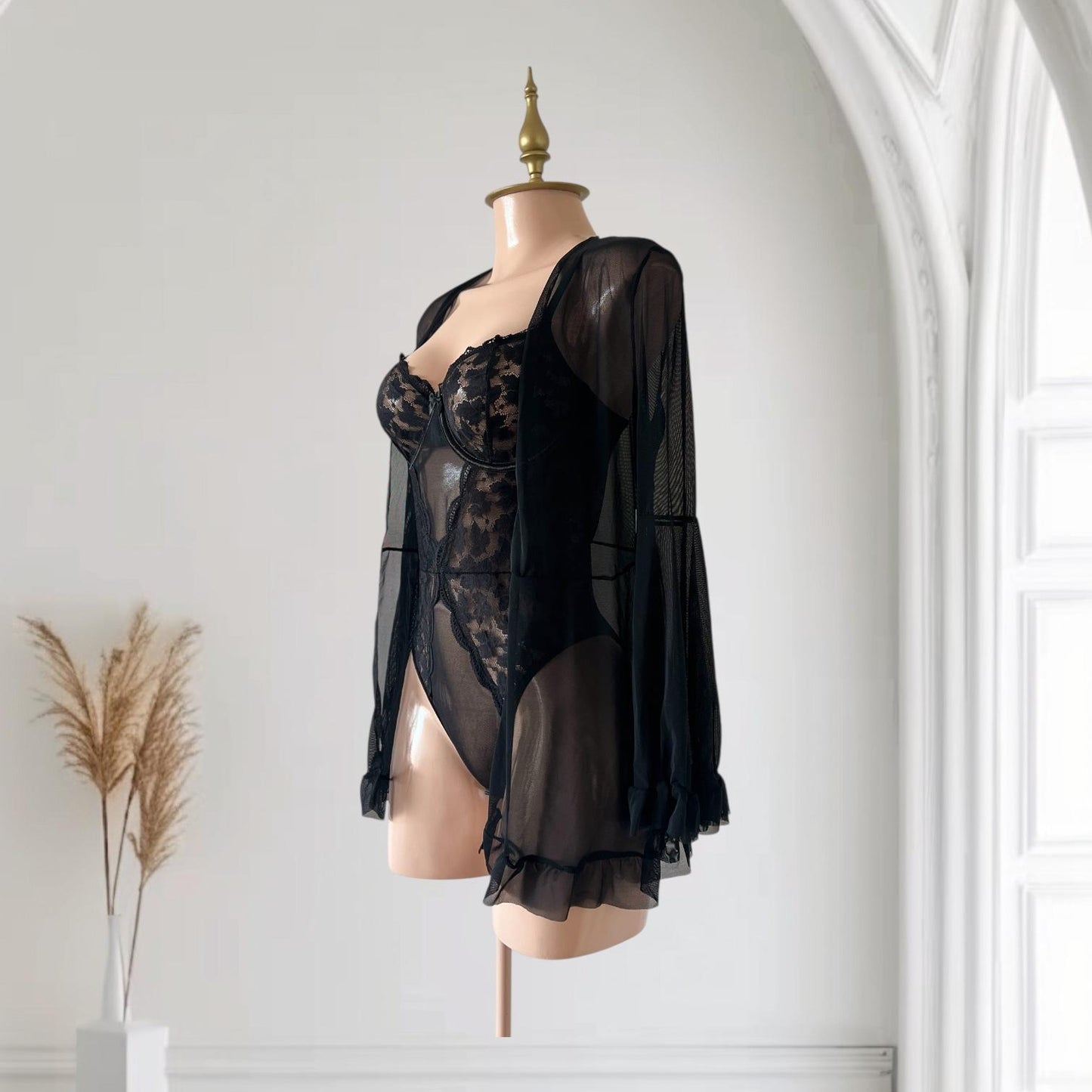 Conjunto de Pijama Negro con Body de Encaje Floral - Talla M