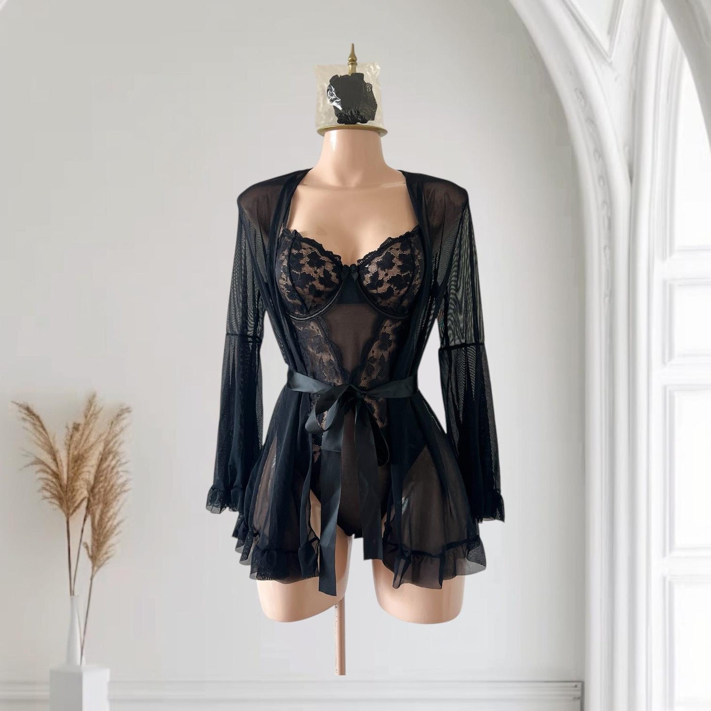 Conjunto de Pijama Negro con Body de Encaje Floral - Talla M