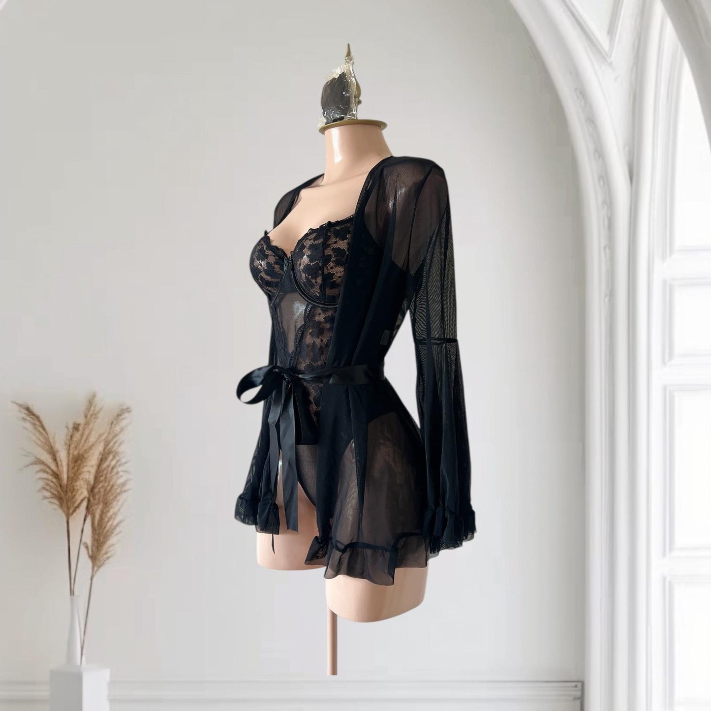 Conjunto de Pijama Negro con Body de Encaje Floral - Talla M