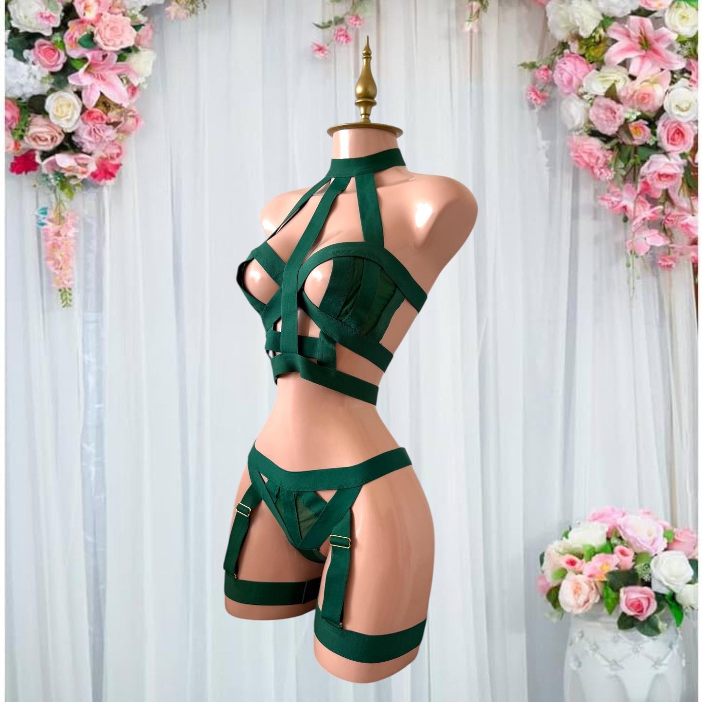 Conjunto de Lencería Verde Esmeralda Tipo Jaula - Talla M