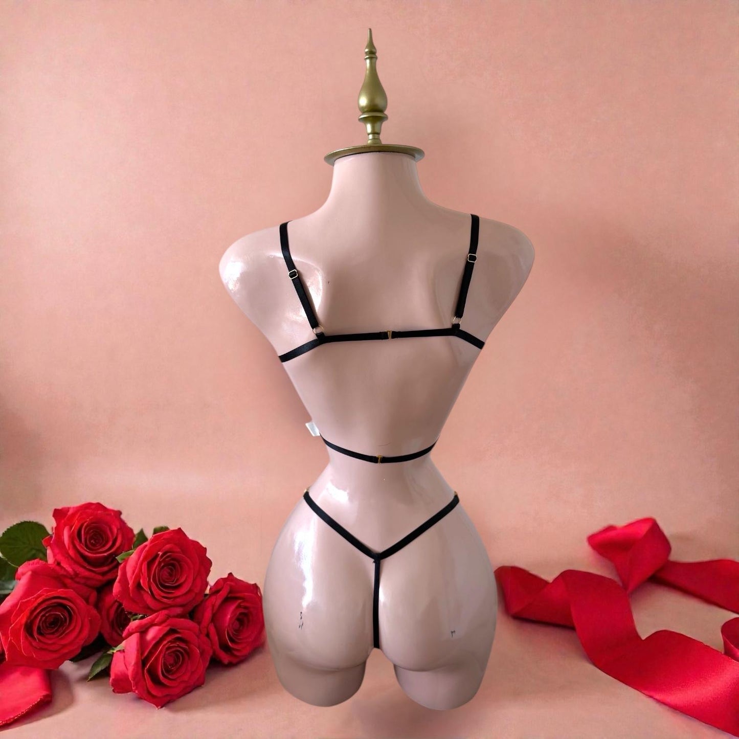 Conjunto de Lencería Negro con Corazones de Peluche - Talla M